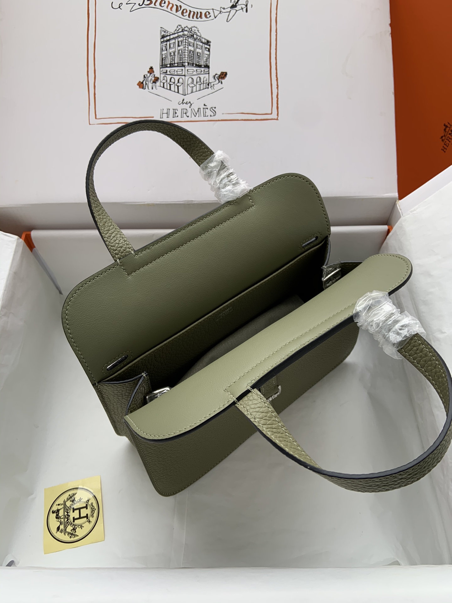 Hermes Halzan 25 Handbag Shoulder Bag In Gris Mouette Clemence Leather